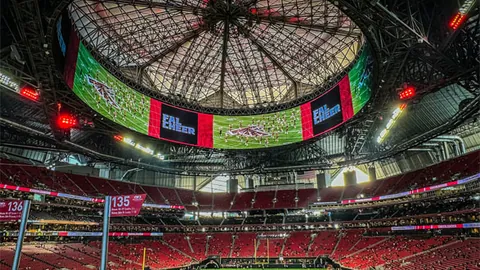 “帕尔梅拉斯迎来切尔西新加盟球员埃斯特旺，将出战世俱杯”