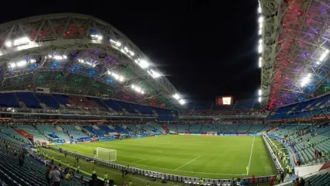 “威尔士斯诺克公开赛巅峰之战：塞尔比与马奎尔争霸巅峰”