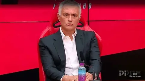 艾菲尔丁：从中甲闪耀到海港新援，征程中的毅力前行